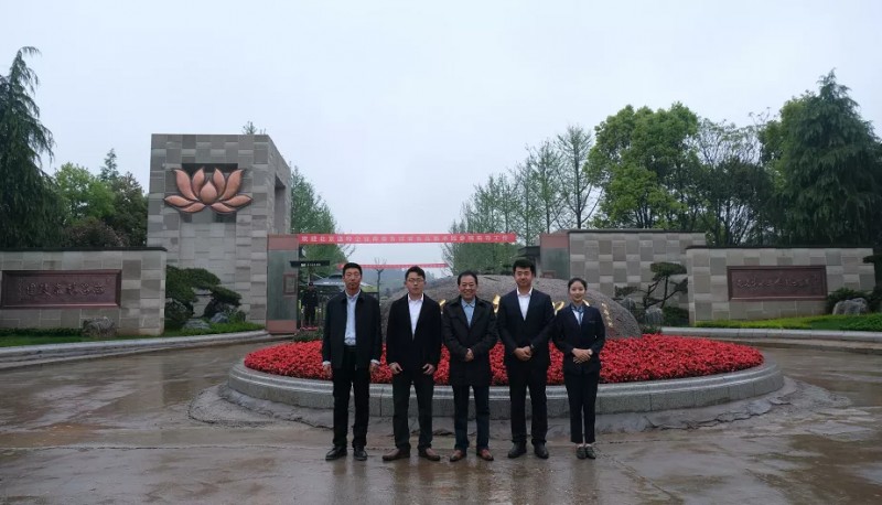 中国殡葬协会原副会长张洪昌莅临南昌福泰陵园参观指导工作