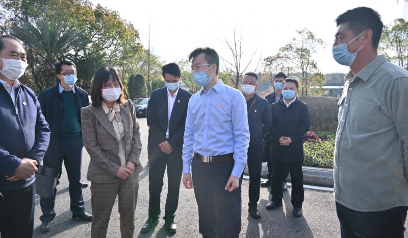 南昌市副市长彭开先一行莅临本园检查指导清明防疫工作